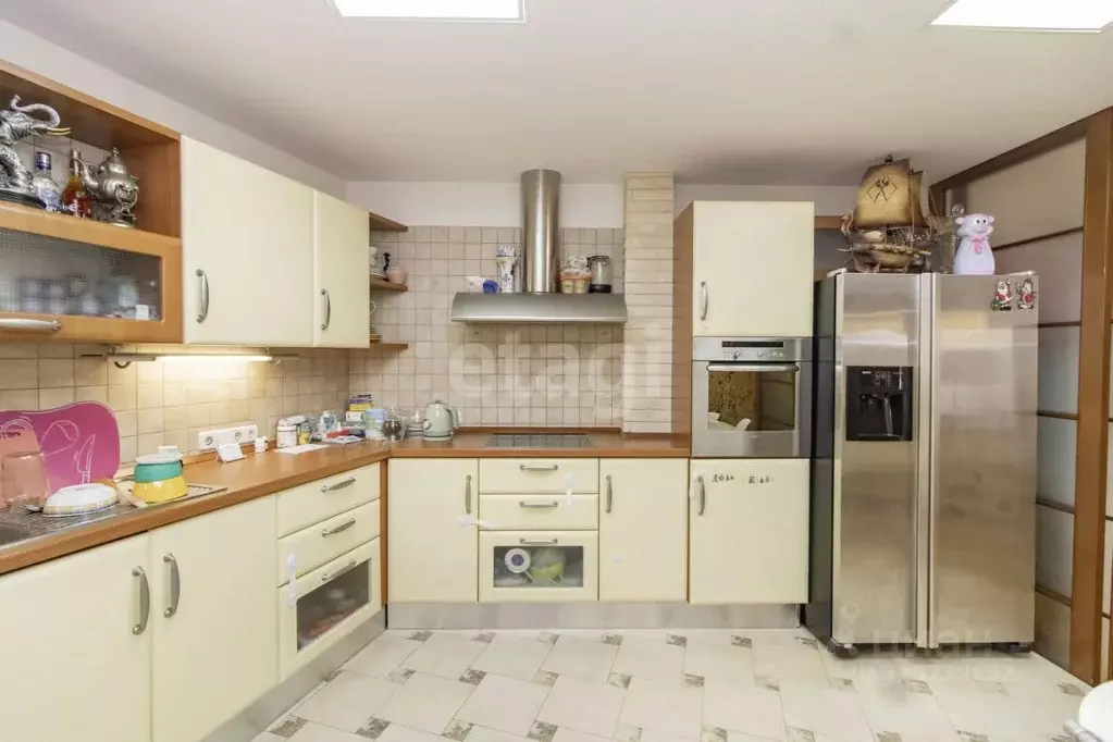 3-к кв. Тюменская область, Тюмень ул. Кирова, 25 (144.0 м) - Фото 2