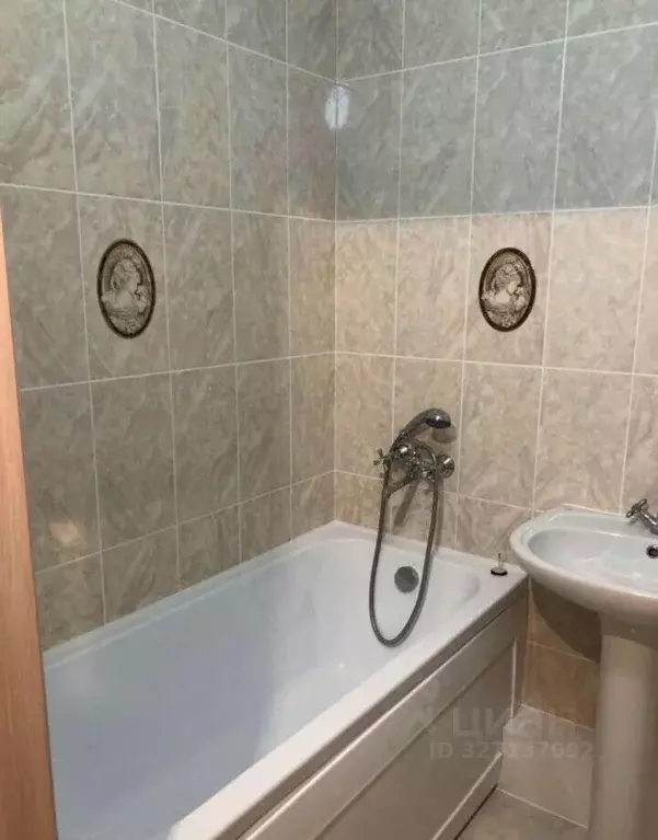 Студия Тюменская область, Тюмень ул. Новоселов, 111 (23.0 м) - Фото 1