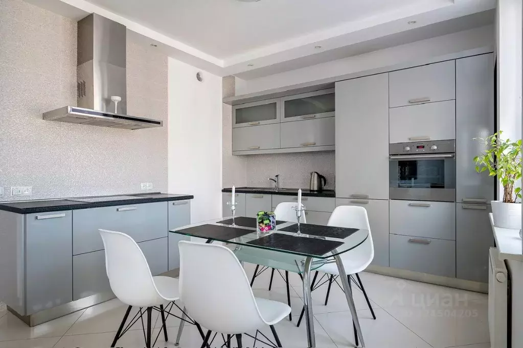 2-к кв. Санкт-Петербург Гжатская ул., 22к3 (86.5 м) - Фото 0