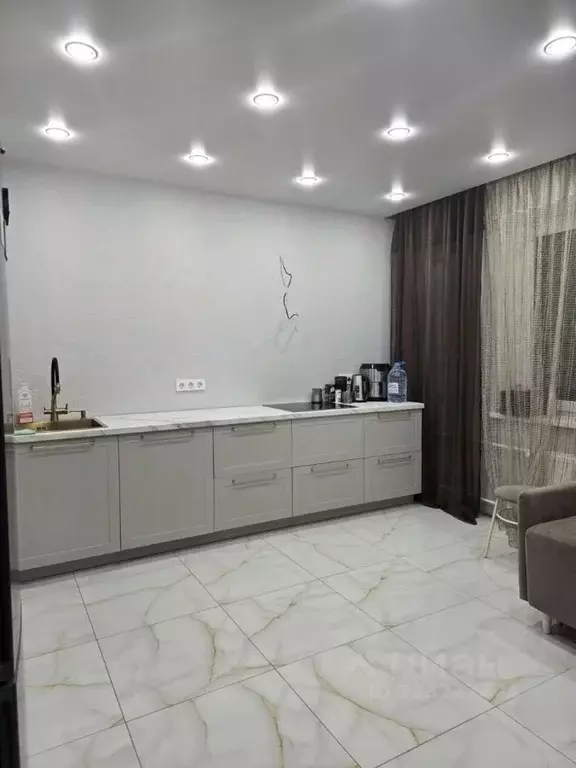 2-к кв. Тюменская область, Тюмень ул. Алматинская, 12 (56.5 м) - Фото 1