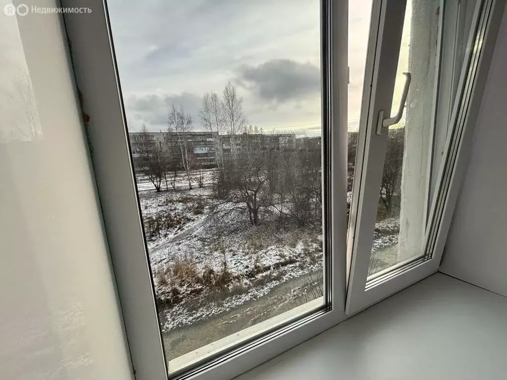 1-комнатная квартира: Полевской, микрорайон Ялунина, 21 (30.3 м) - Фото 1