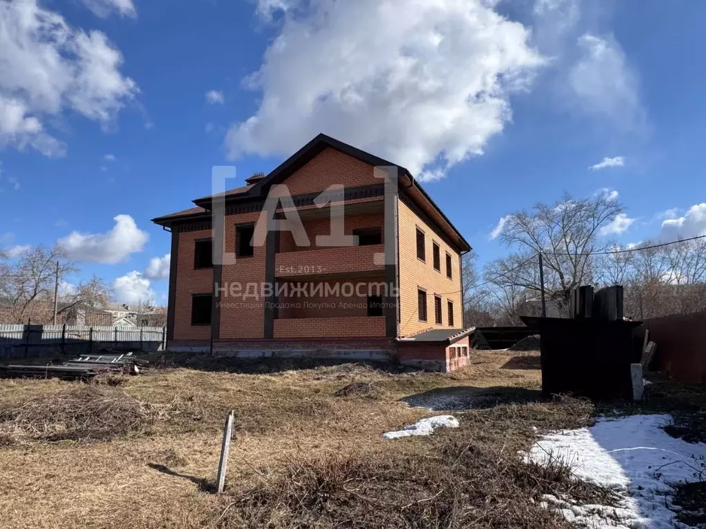 Дом в Челябинская область, Копейск ул. Тореза, 8 (600 м) - Фото 1