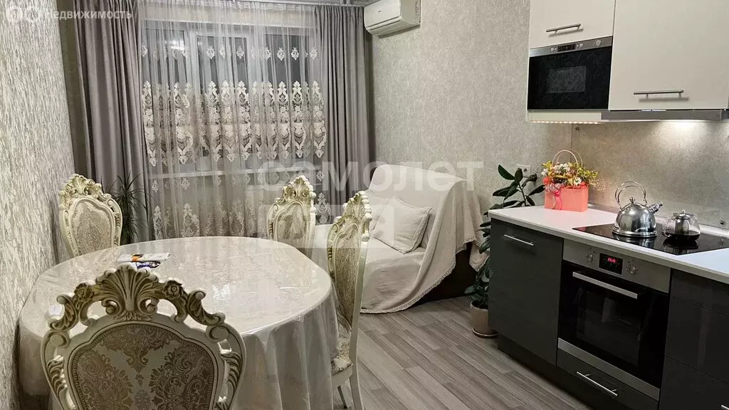 1-комнатная квартира: Новоивановское, улица Агрохимиков, 19 (57.7 м) - Фото 1