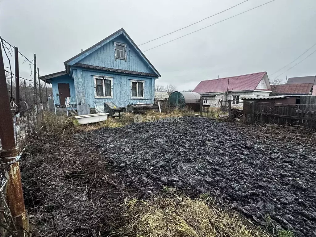 Дом в Пензенская область, Мокшанский район, Рамзайский сельсовет, с. ... - Фото 1