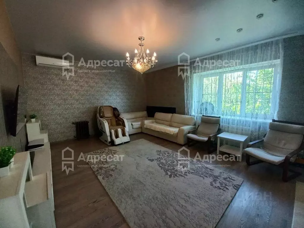 Дом в Волгоградская область, Среднеахтубинский район, Фрунзенское ... - Фото 1