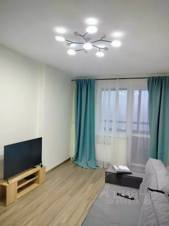2-к кв. Санкт-Петербург пос. Парголово, Заречная ул., 46к2 (60.0 м) - Фото 0
