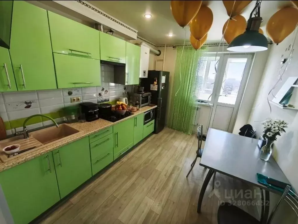 3-к кв. Саратовская область, Энгельс Студенческая ул., 183в (71.0 м) - Фото 1