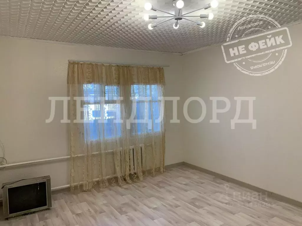 Дом в Ростовская область, Новочеркасск ул. Просвещения (50 м) - Фото 0