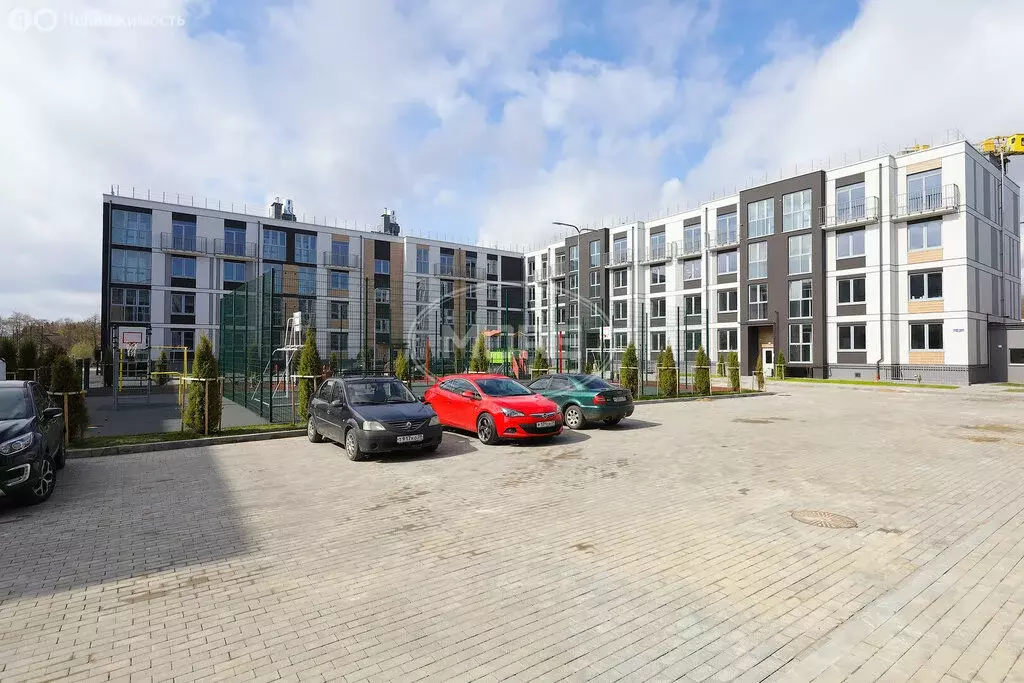 1-комнатная квартира: Калининград, улица Сержанта Мишина, 81к2 (36 м) - Фото 2
