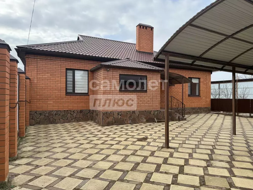 Дом в Калмыкия, Элиста въезд Нефтяников (145 м) - Фото 1