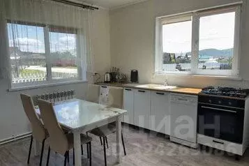 Дом в Башкортостан, Белорецкий район, с. Абзаково Набережная ул., 25/1 ... - Фото 1