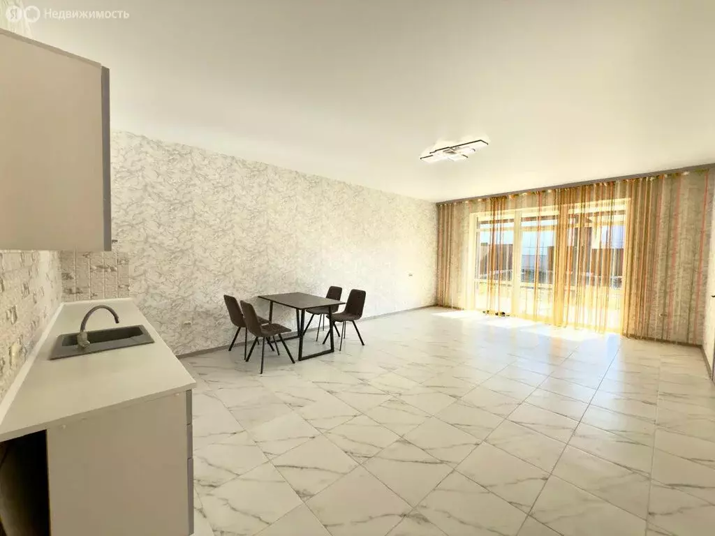 Дом в Добровское сельское поселение, село Заречное, улица Козина, 24 ... - Фото 1