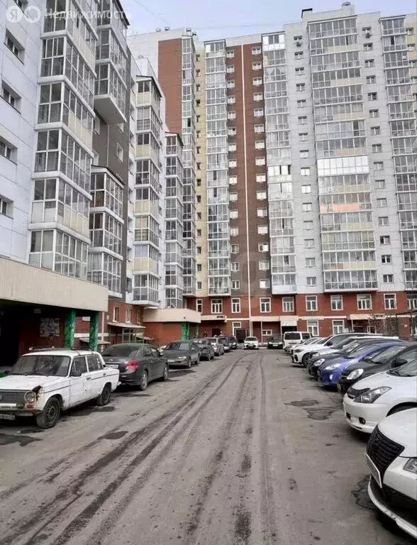 3-комнатная квартира: Иркутск, улица Баумана, 241 (71.9 м) - Фото 1