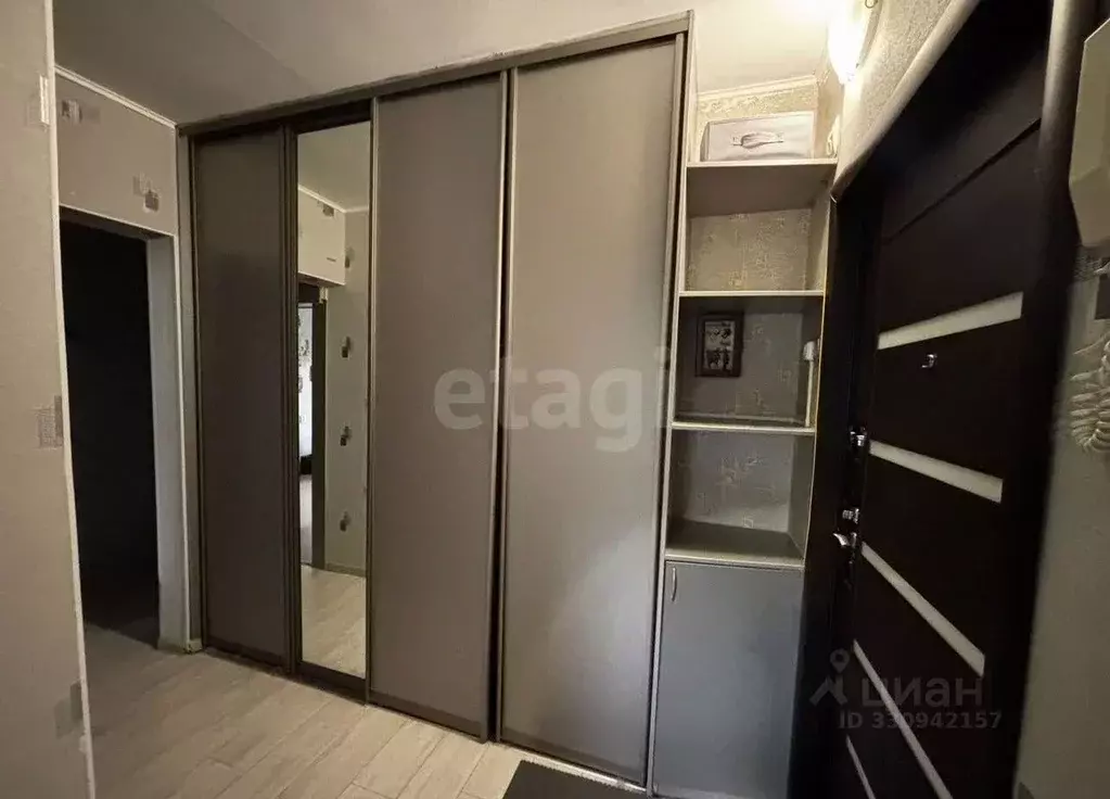 3-к кв. Пермский край, Пермь ул. Архитектора Свиязева, 2А (67.4 м) - Фото 0