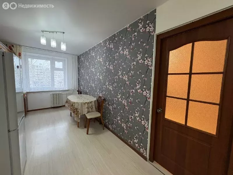 2-комнатная квартира: Якутск, улица Фёдора Попова, 2 (50.3 м) - Фото 1