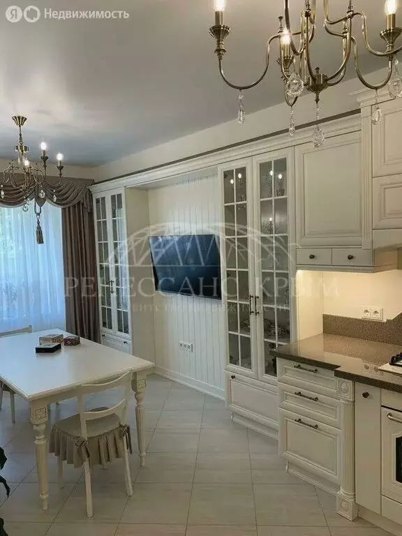 3-комнатная квартира: Севастополь, улица Адмирала Фадеева, 46Б (71 м) - Фото 1