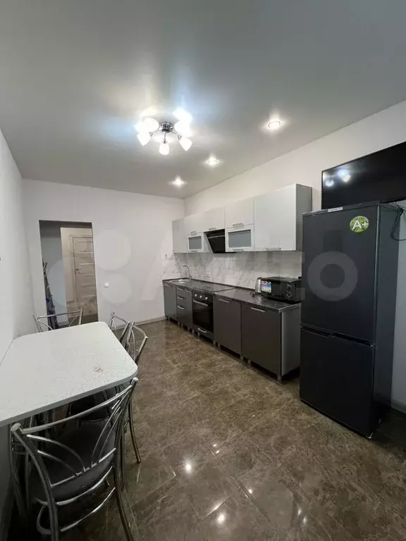 3-к. квартира, 80 м, 1/14 эт. - Фото 1