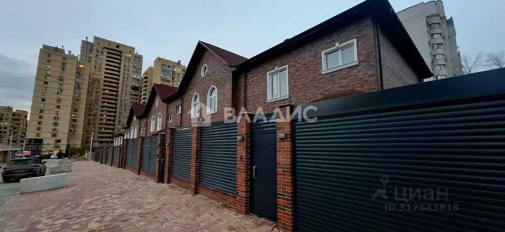 Таунхаус в Волгоградская область, Волгоград Совнаркомовская ул., 19 ... - Фото 1