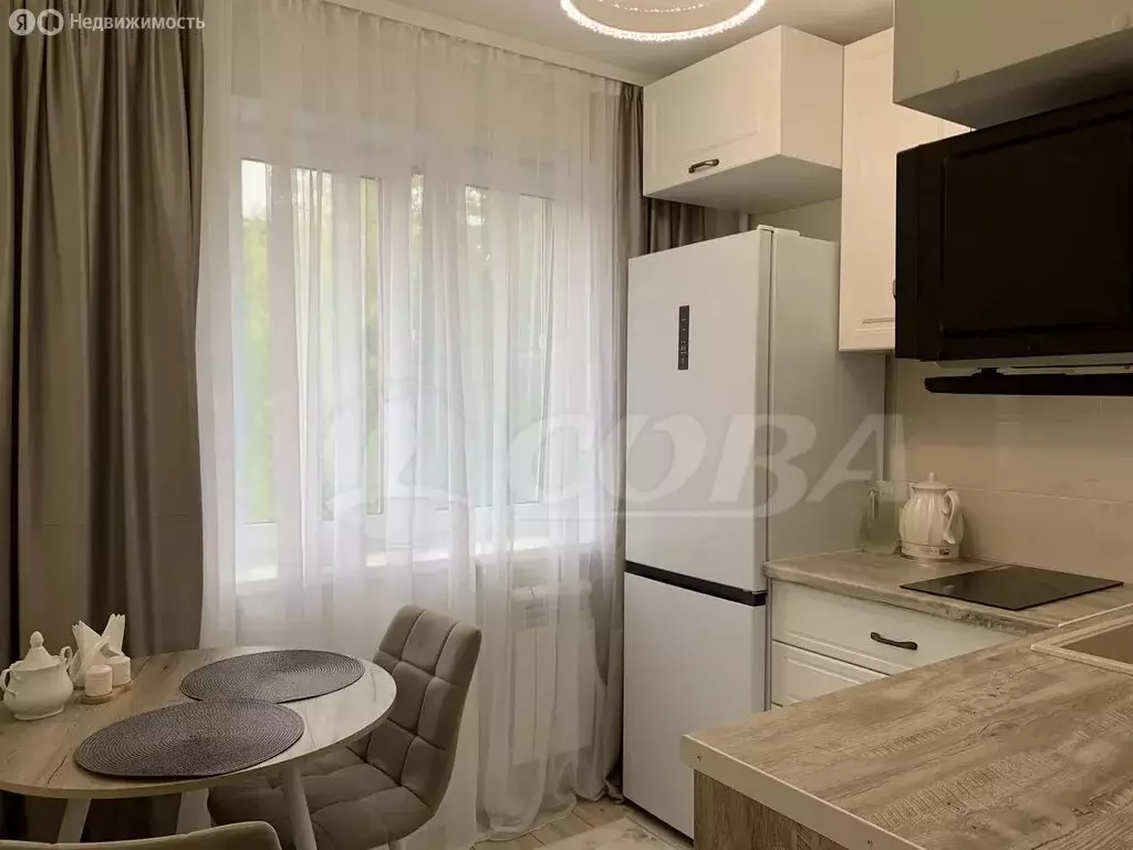 2-комнатная квартира: Тюмень, улица Парфёнова, 26 (45.2 м) - Фото 2