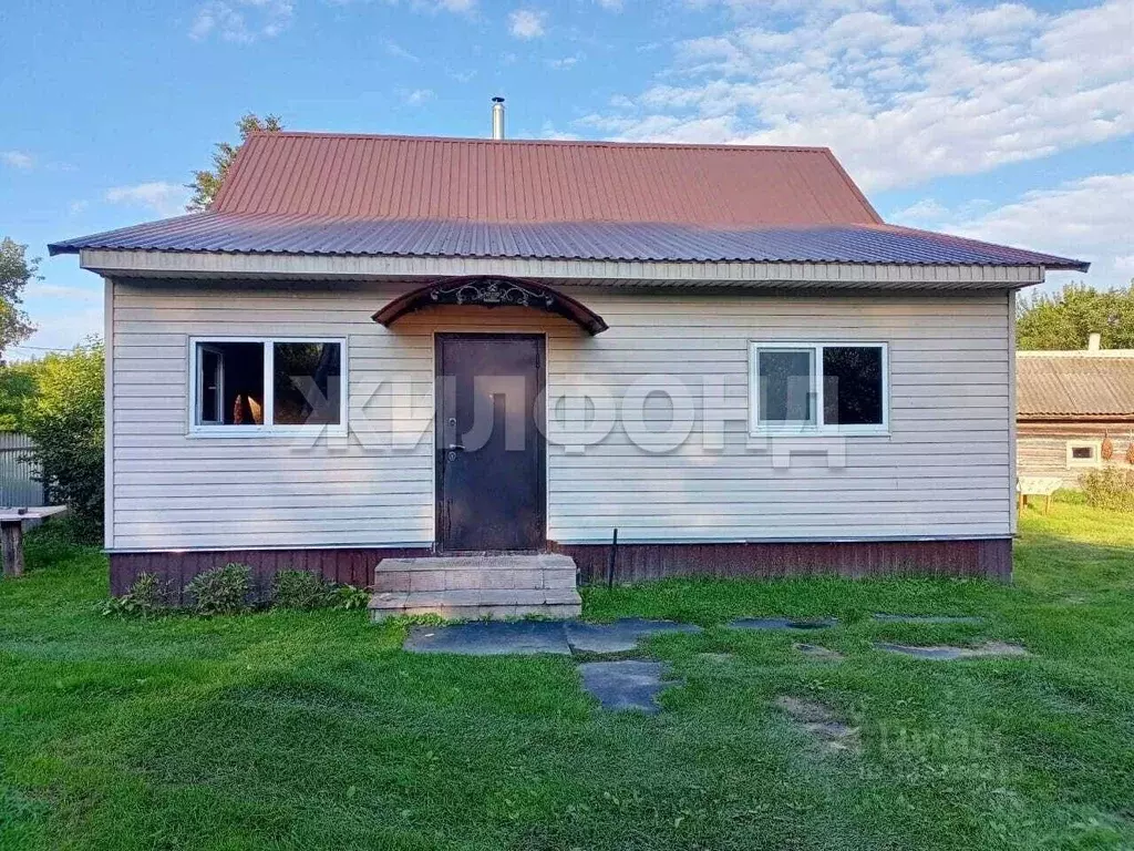 Дом в Брянская область, Почепский район, с. Первомайское ул. Кирова ... - Фото 2