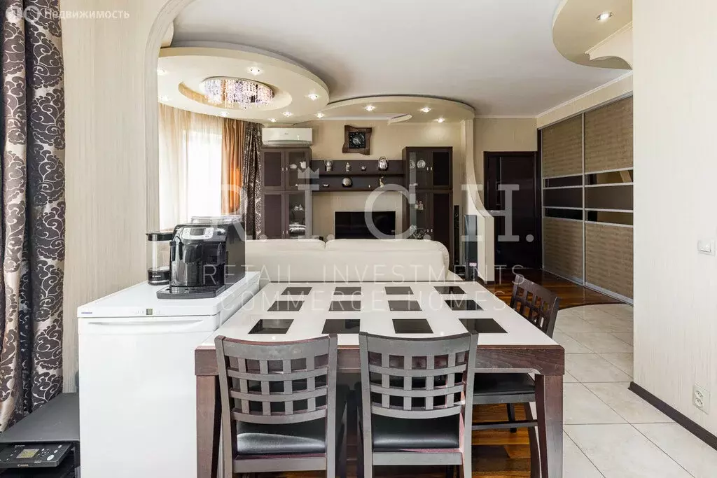 2-комнатная квартира: Челябинск, улица Братьев Кашириных, 32 (60 м) - Фото 2