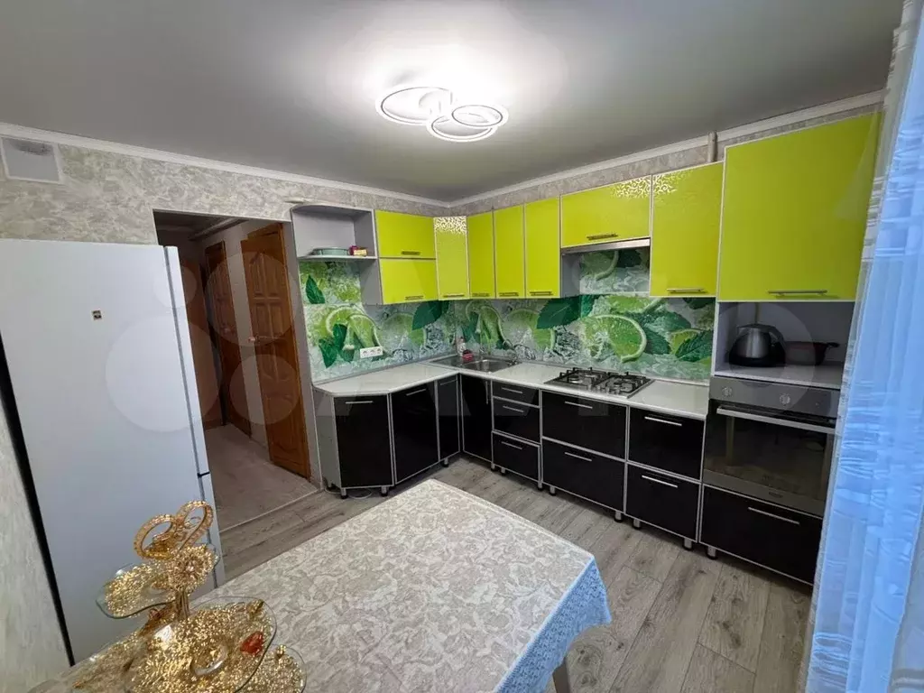 2-к. квартира, 49 м, 1/9 эт. - Фото 0