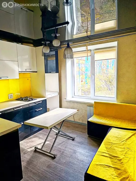 3-комнатная квартира: Челябинск, улица Героев Танкограда, 59 (62.5 м) - Фото 1