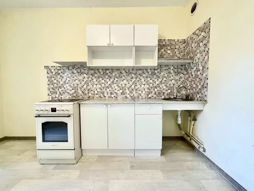 2-к кв. Воронежская область, Воронеж просп. Труда, 72 (64.0 м) - Фото 0