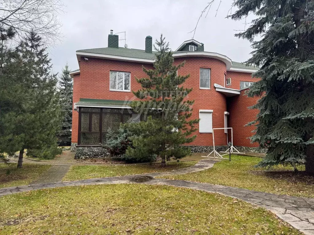 Дом в Зелёная Поляна, Светлая улица, 15 (850 м) - Фото 1