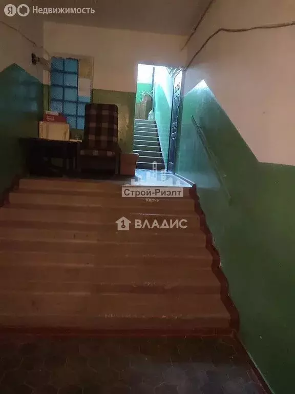 2-комнатная квартира: Керчь, улица Будённого, 3 (50 м) - Фото 1