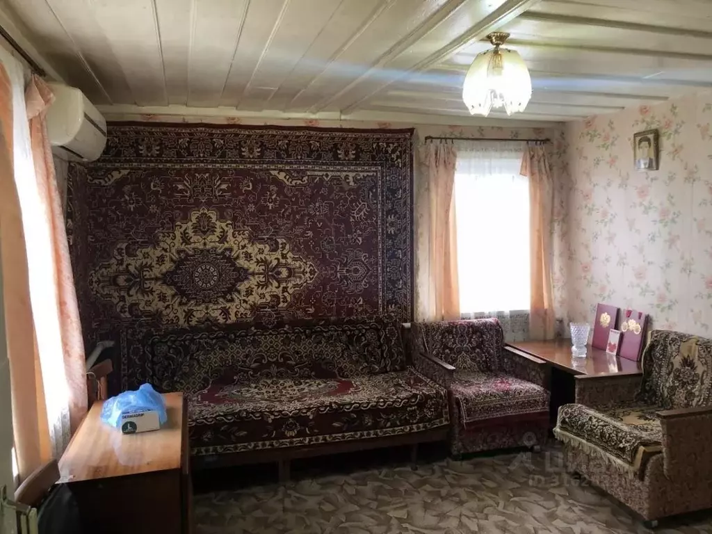Дом в Ростовская область, Семикаракорский район, Кочетовская ст-ца ... - Фото 0