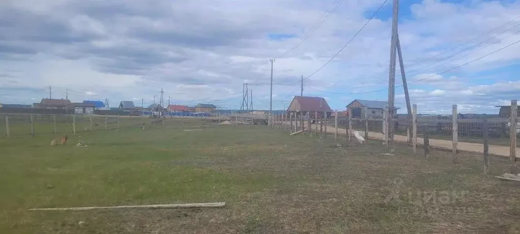 Участок в Саха (Якутия), Якутск городской округ, с. Тулагино ул. ... - Фото 1