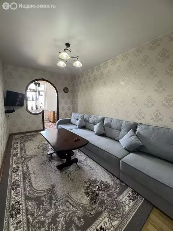 2-комнатная квартира: Дербент, улица Назима Казиахмедова, 6А (50 м) - Фото 1