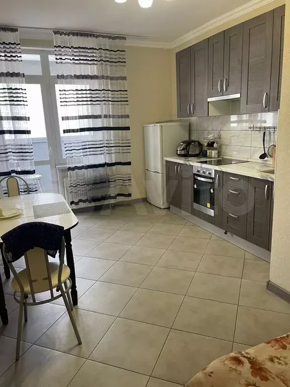 2-к. квартира, 58 м, 5/25 эт. - Фото 0