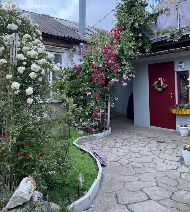 3-комнатная квартира: Таганрог, улица Чехова, 80 (90 м) - Фото 1