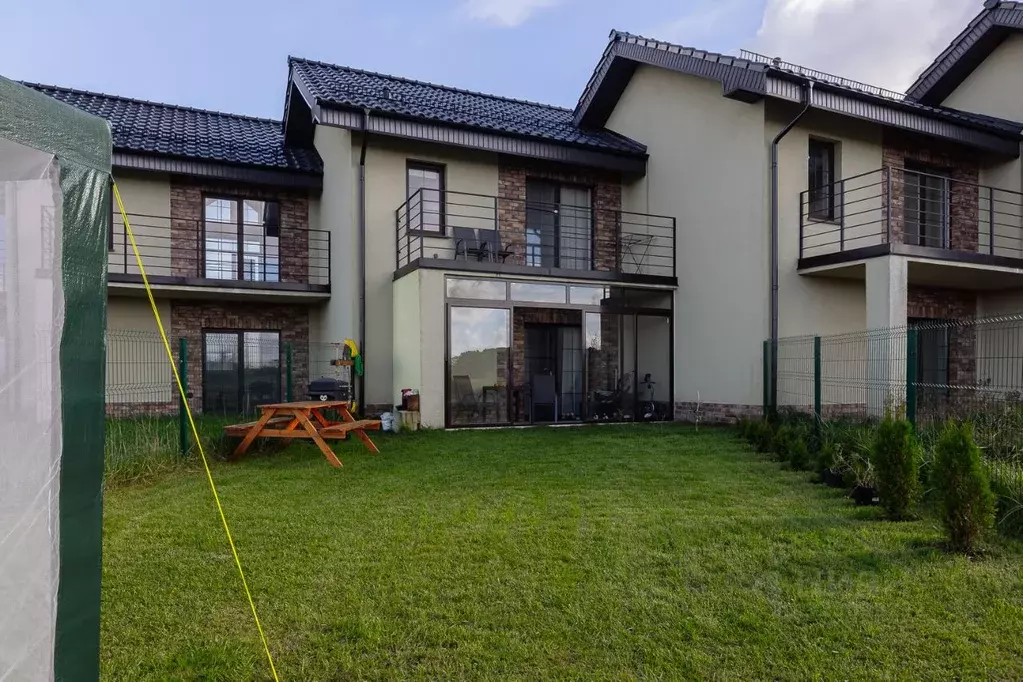 Таунхаус в Калининградская область, Гурьевск ул. Кузбасская (96 м) - Фото 2