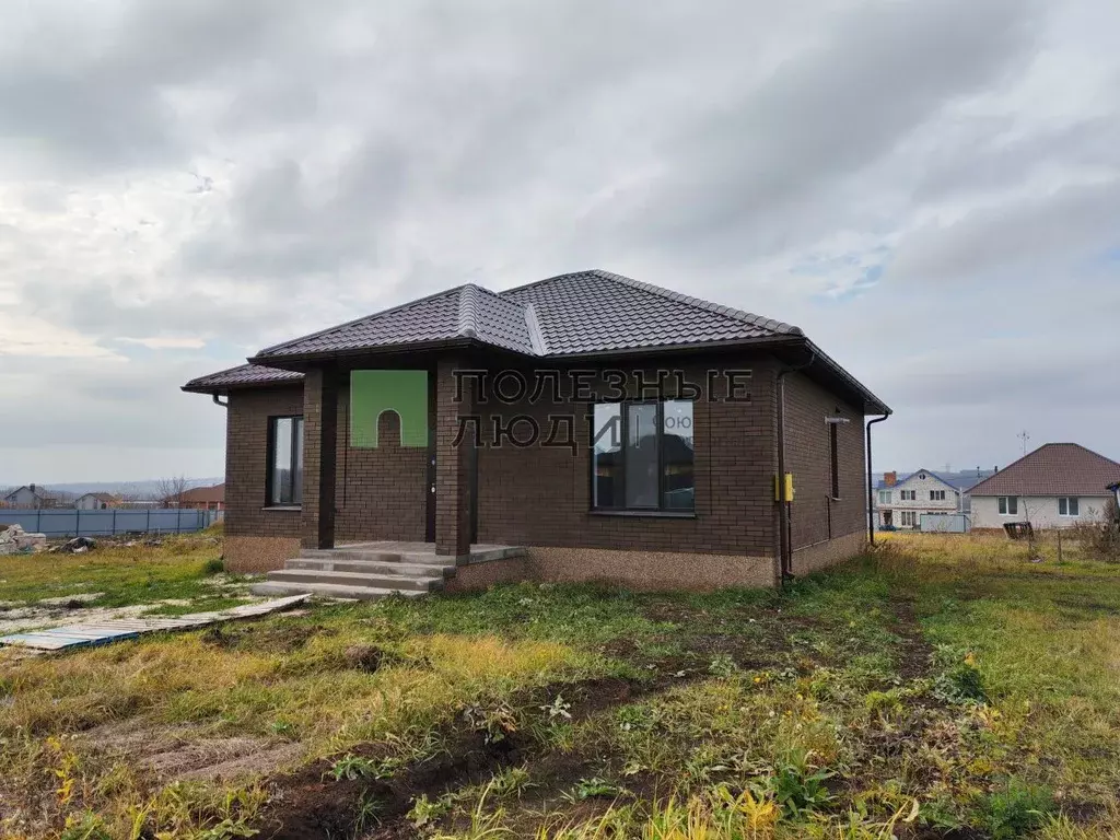 Дом в Белгородская область, Белгородский район, Беловское с/пос, с. ... - Фото 1