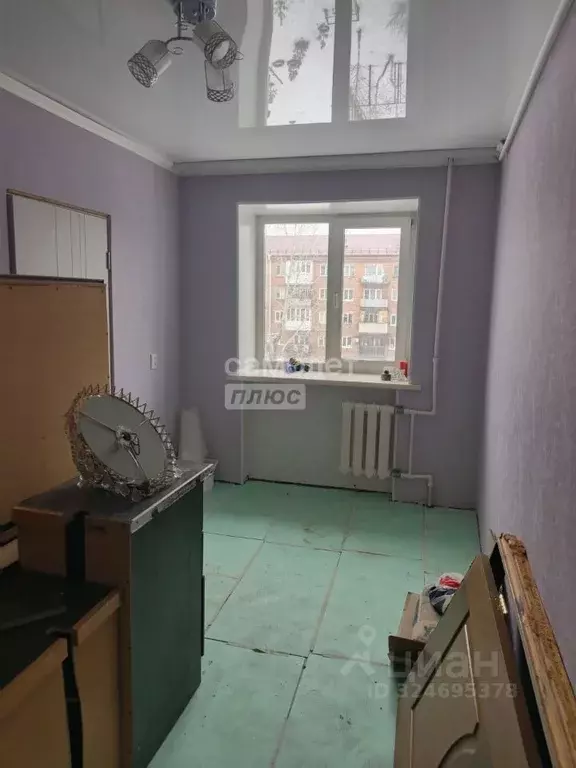 3-к кв. Омская область, Омск Городок Нефтяников мкр, ул. 22 Апреля, 28 ... - Фото 2