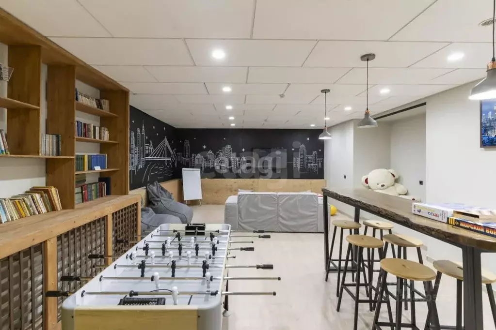 Дом в Тюменская область, Тюмень ул. Янтарная (567 м) - Фото 1