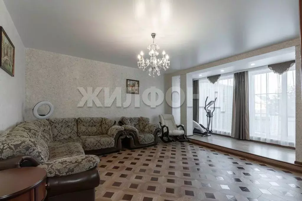 Дом в Алтайский край, Барнаул Авиатор мкр, пер. Теплый (215 м) - Фото 1
