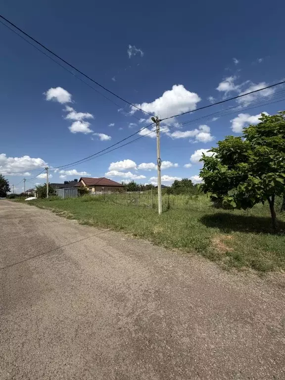 Участок в Краснодарский край, Краснодар Плодородный-2 мкр, ул. ... - Фото 1