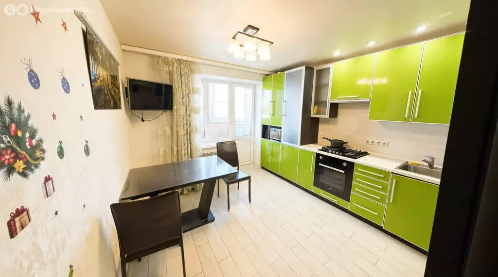 3-комнатная квартира: посёлок Красный Бор, Мостецкая улица, 12 (77 м) - Фото 1