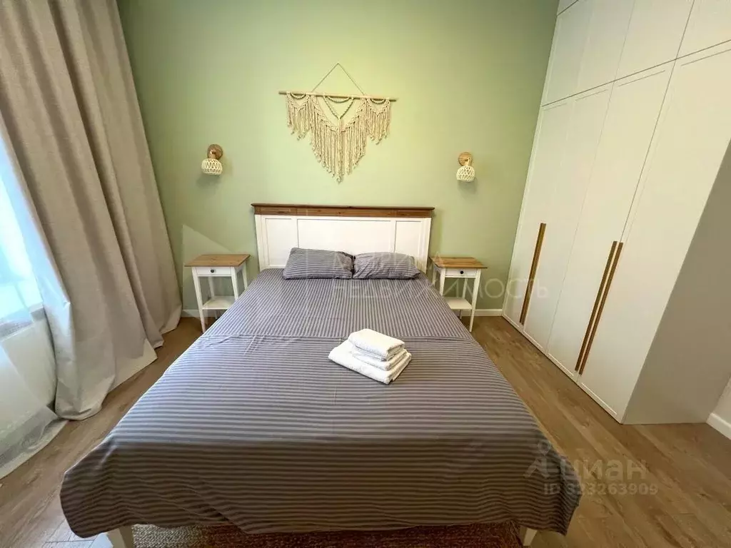 1-к кв. Тюменская область, Тюмень ул. Эльвиры Федоровой, 1 (45.7 м) - Фото 0