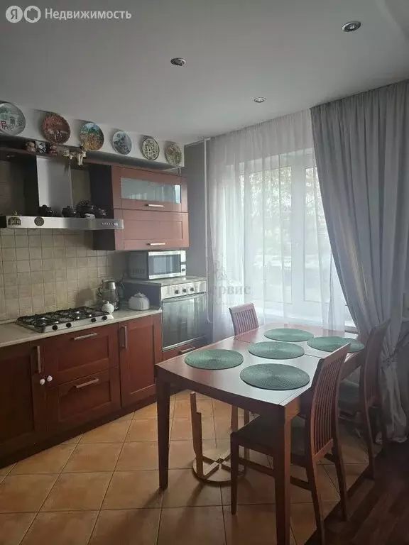 3-комнатная квартира: Тула, улица Фёдора Смирнова, 3 (64 м) - Фото 1