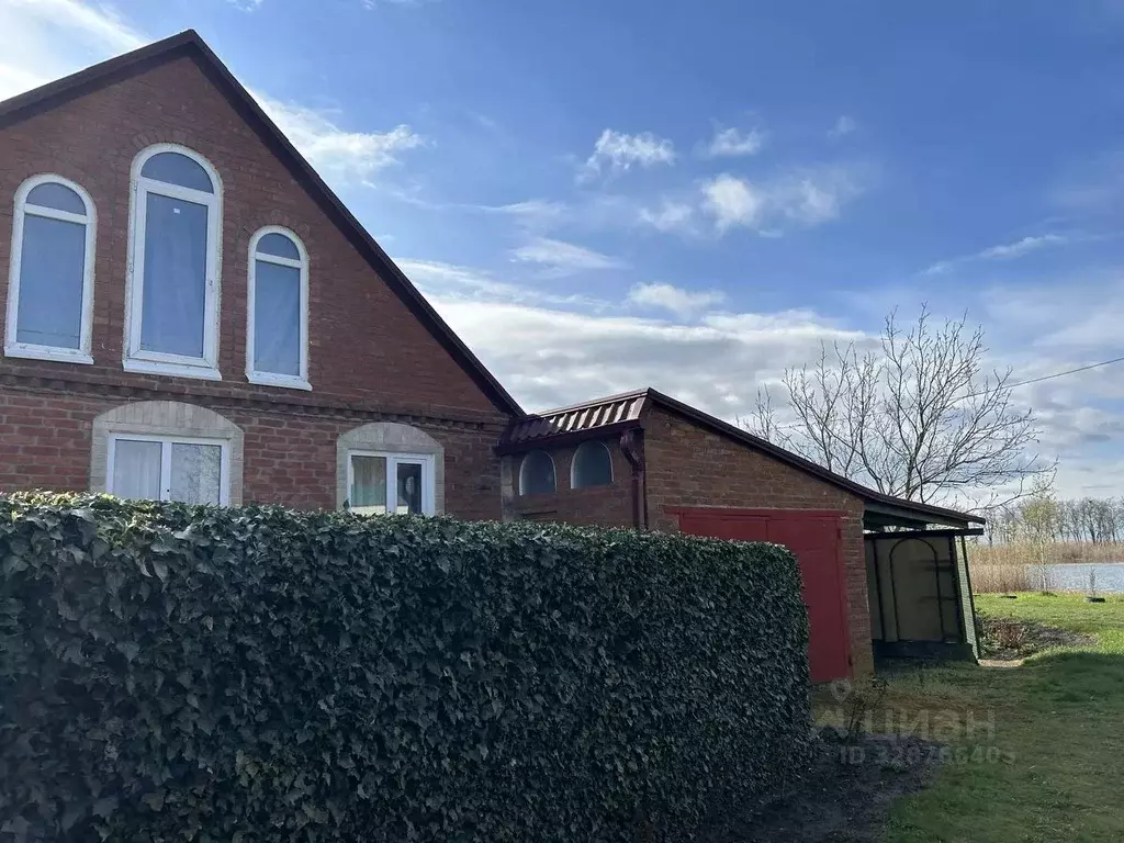 Дом в Краснодарский край, Калининский район, Старовеличковское с/пос, ... - Фото 1