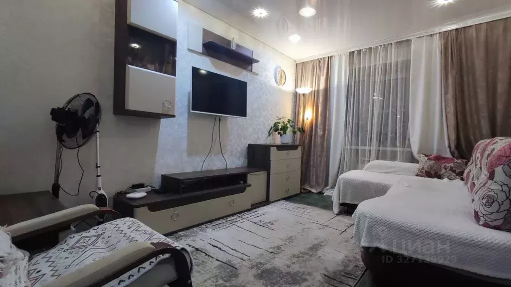 2-к кв. Алтайский край, Барнаул Брестская ул., 10 (44.0 м) - Фото 1