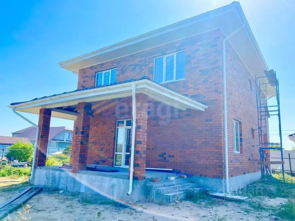 Дом в Воронежская область, с. Новая Усмань ул. Коммунарская, 158 (183 ... - Фото 1