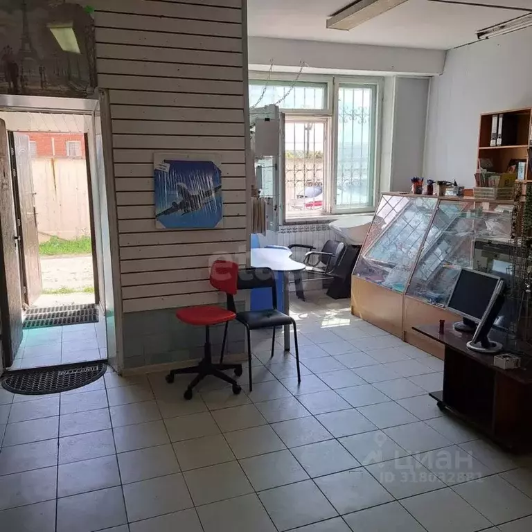 Офис в Калужская область, Кондрово Дзержинский район, Комсомольская ... - Фото 1