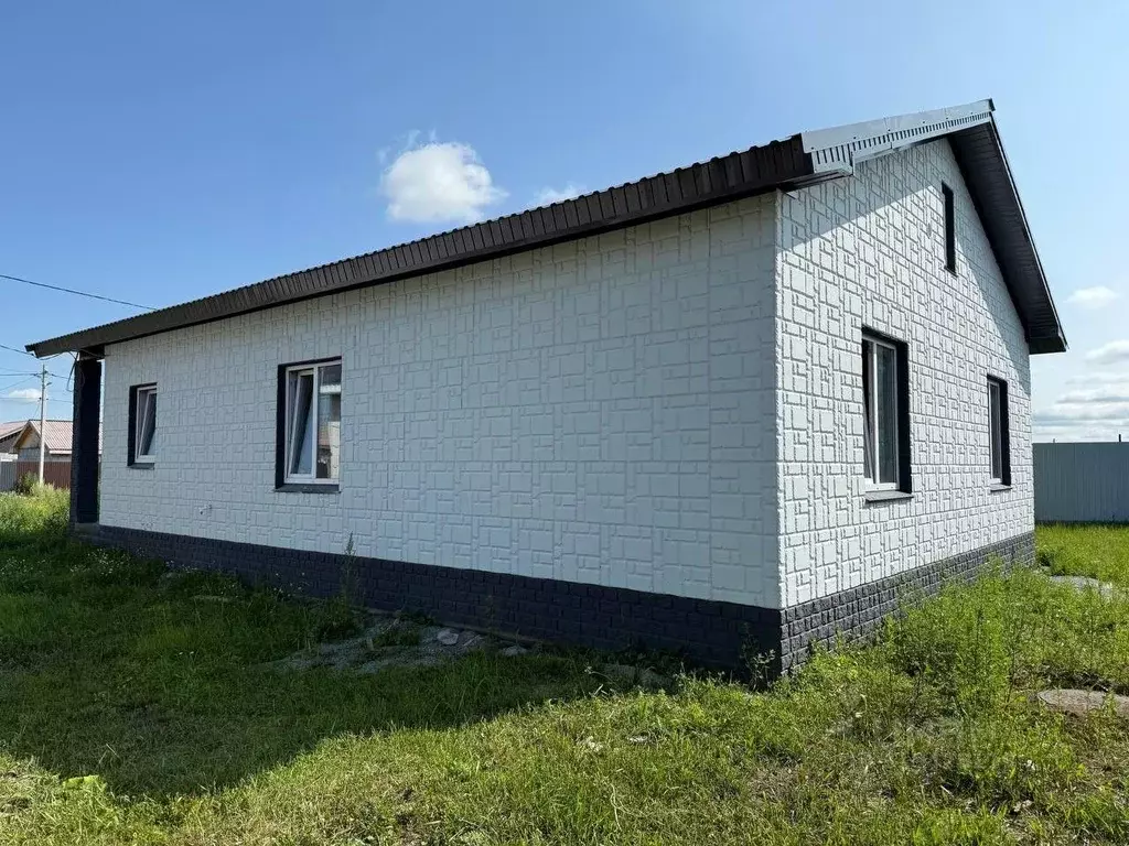 Дом в Челябинская область, Красноармейский муниципальный округ, пос. ... - Фото 1