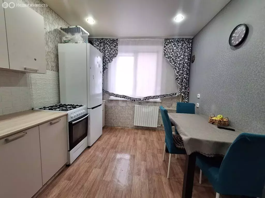 2-комнатная квартира: Миасс, улица 8 Марта, 147 (57 м) - Фото 1